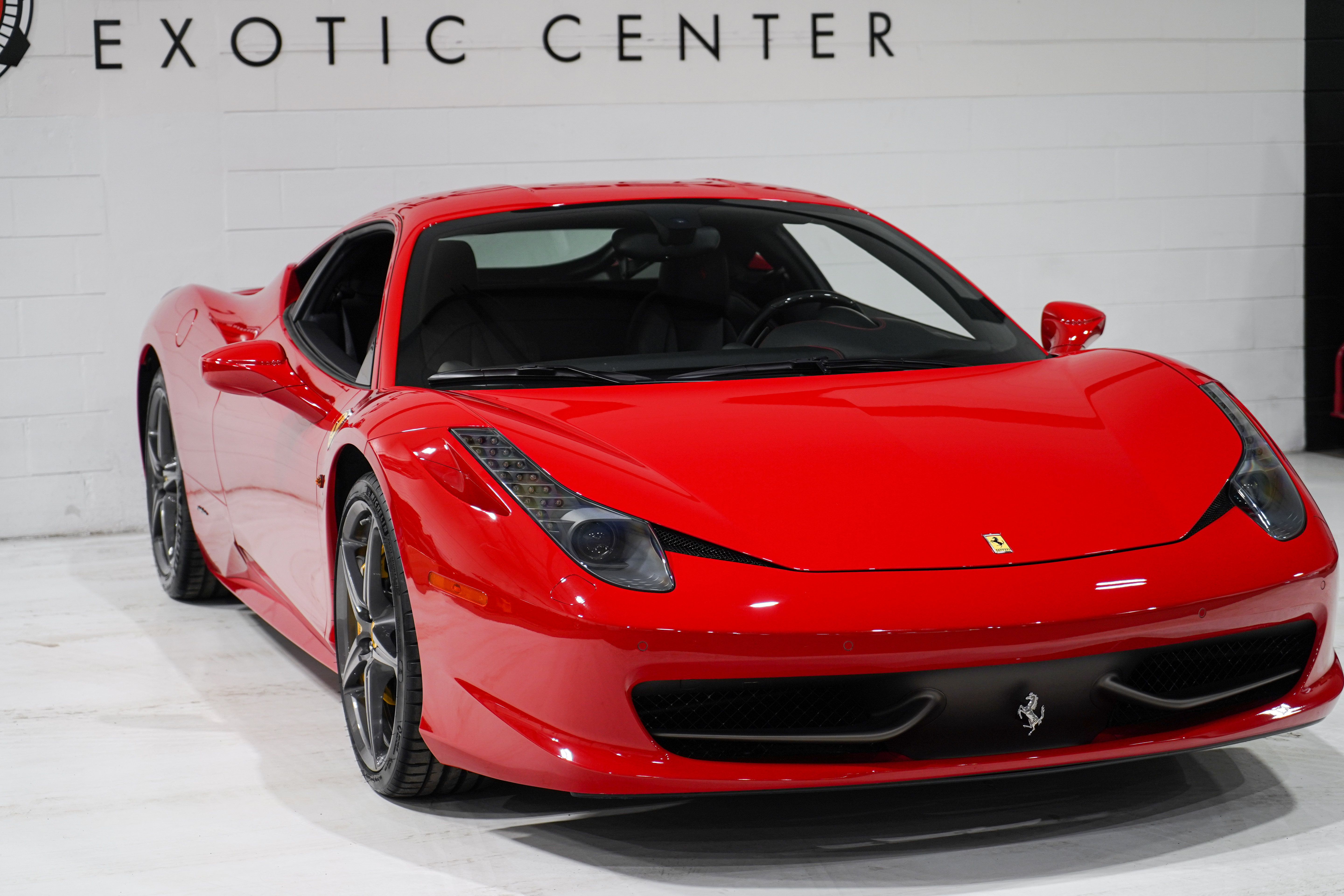 Used 2014 Ferrari 458 Italia Coupe RWD image 28