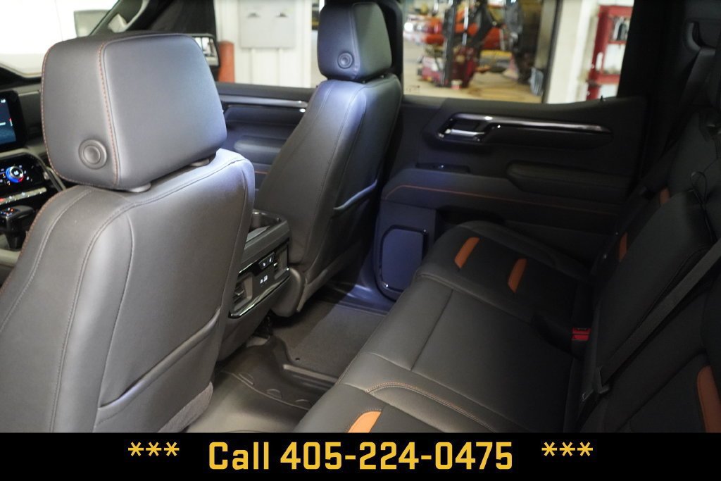 New 2026 GMC Sierra 1500 AT4 w/ AT4 Premium Package AWD/4WD image 33