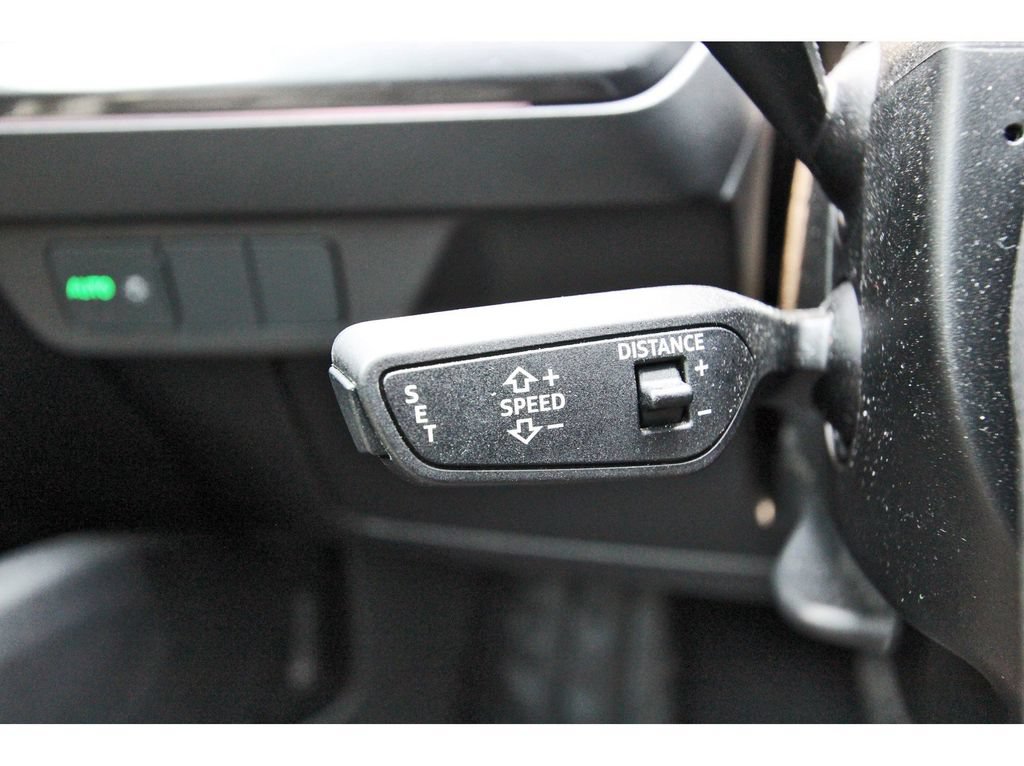 Used 2022 Audi Q4 e-tron Premium Plus AWD/4WD image 18