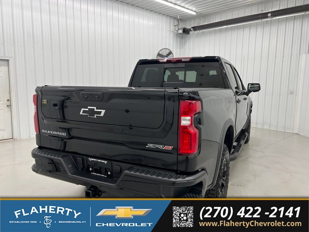 Used 2025 Chevrolet Silverado 1500 ZR2 w/ Technology Package AWD/4WD image 3