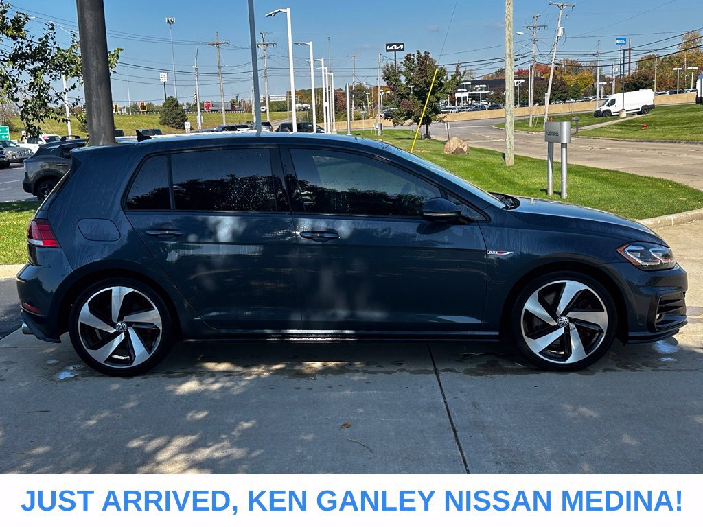 Used 2018 Volkswagen GTI SE FWD image 2