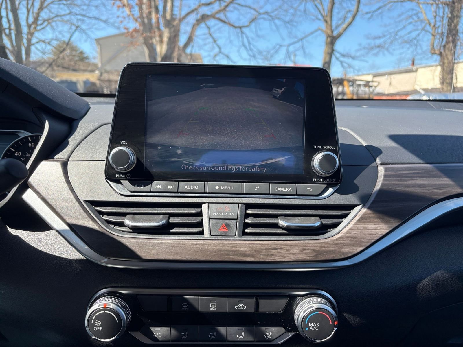 Used 2025 Nissan Altima 2.5 SV image 21