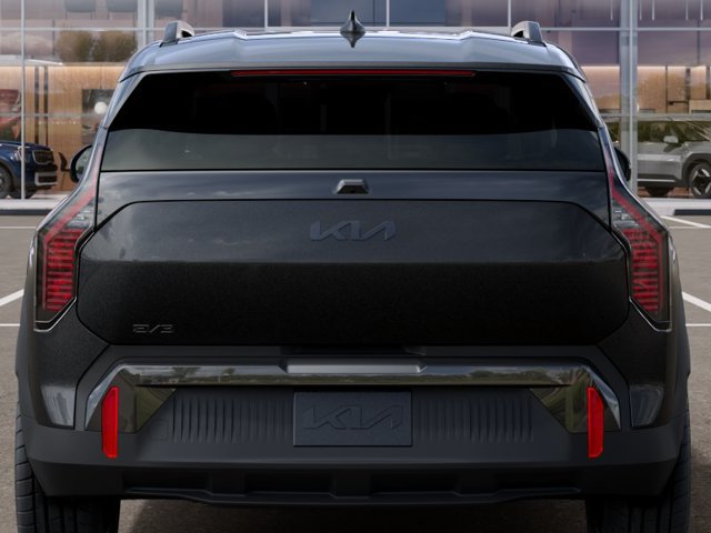 New 2027 Kia EV3 Wind FWD image 13