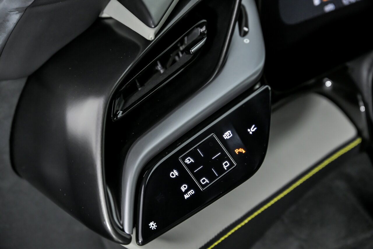 Used 2023 Ferrari SF90 Stradale image 29