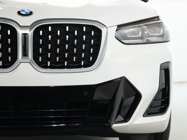 Used 2024 BMW X4 xDrive30i w/ M Sport Package AWD/4WD image 44