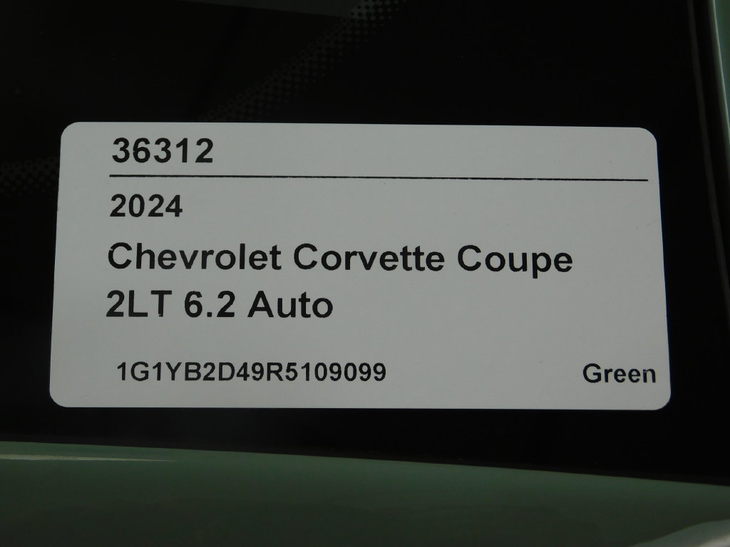 Used 2024 Chevrolet Corvette Stingray Preferred Cpe w/ Z51 Performance Package RWD image 95