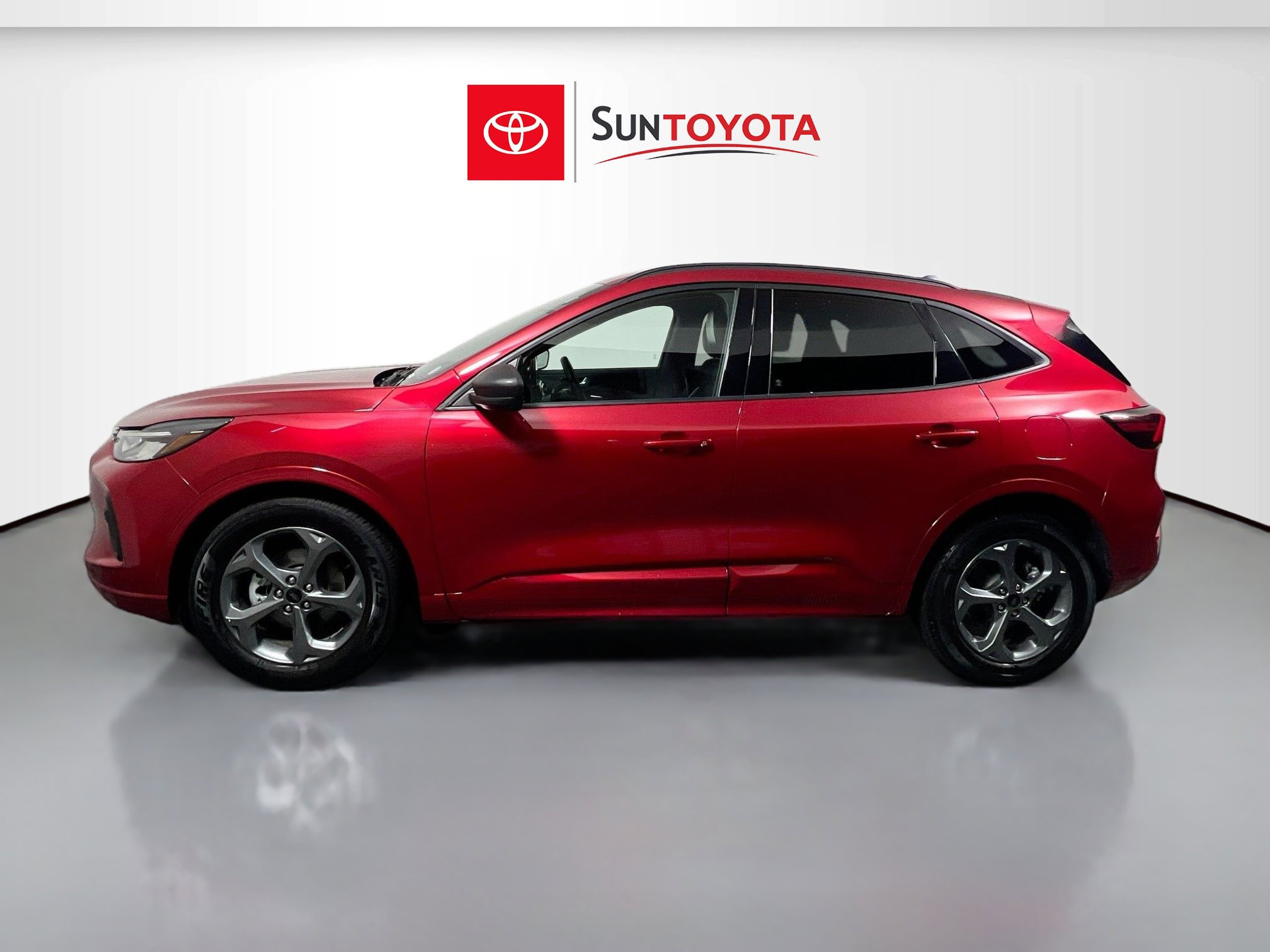 Used 2024 Ford Escape ST-Line image 7