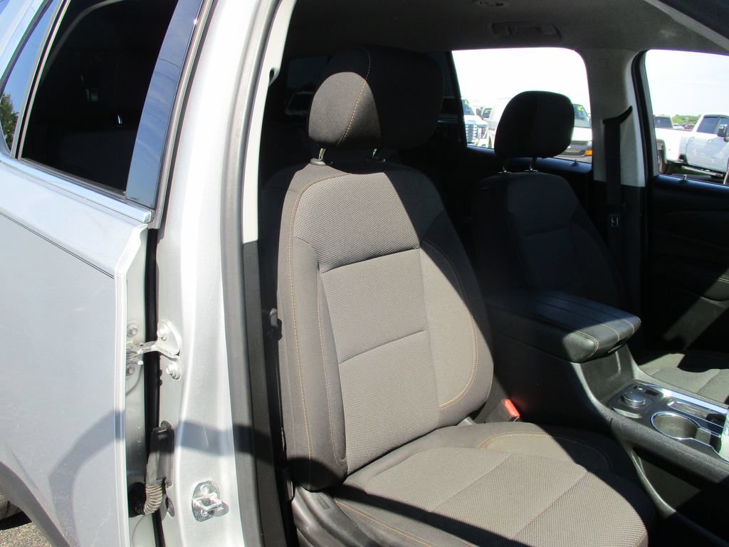 Certified 2020 Chevrolet Traverse LS w/ LPO, Floor Liner Package FWD image 19