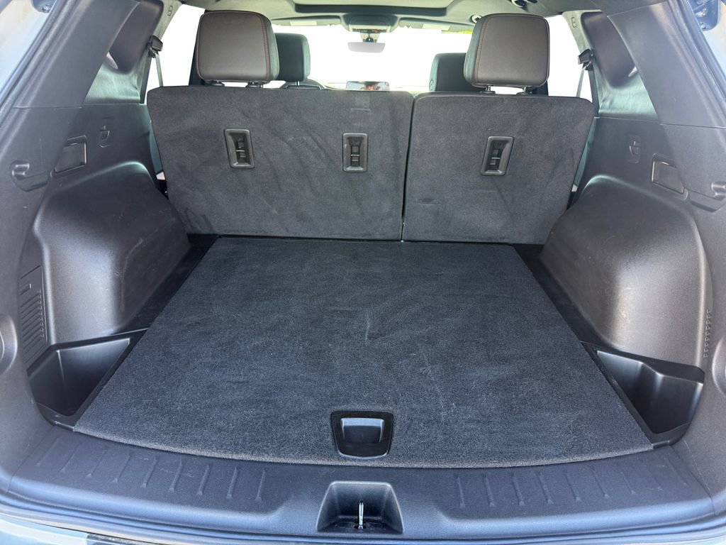 Certified 2023 Chevrolet Blazer RS w/ Driver Confidence II Package image 19