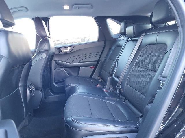 Used 2024 Ford Escape SE image 11