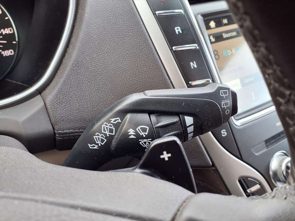 Used 2017 Lincoln MKX Reserve w/ Driver Assistance Package image 19