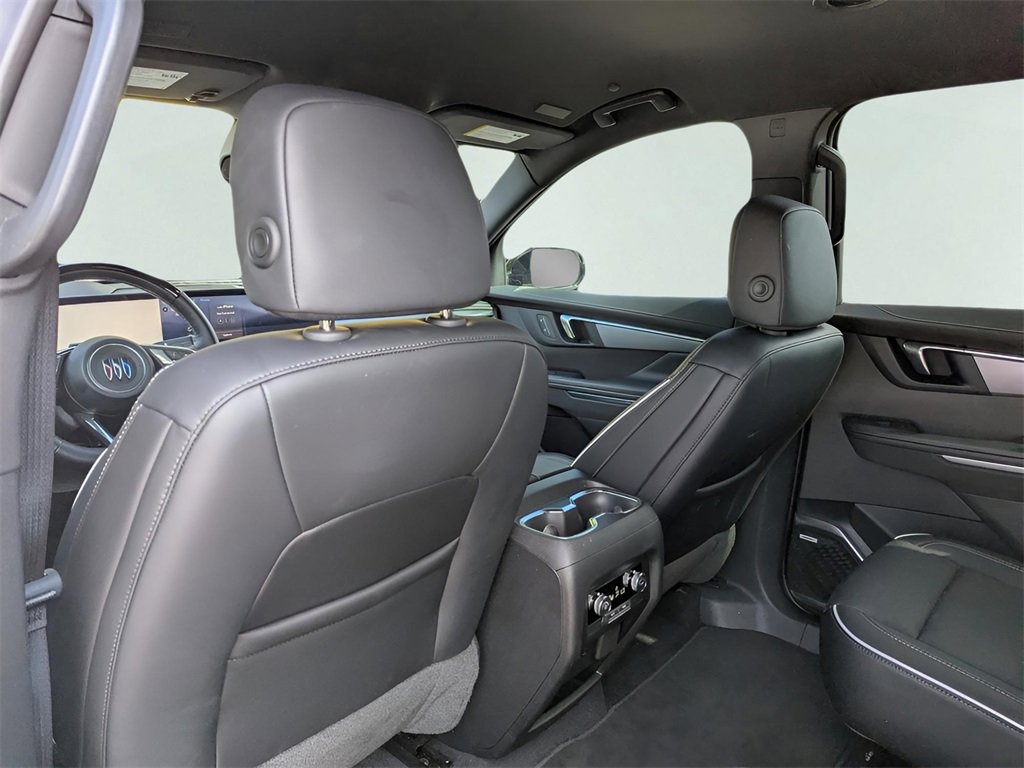 New 2025 Buick Enclave Sport Touring w/ Super Cruise Package image 13