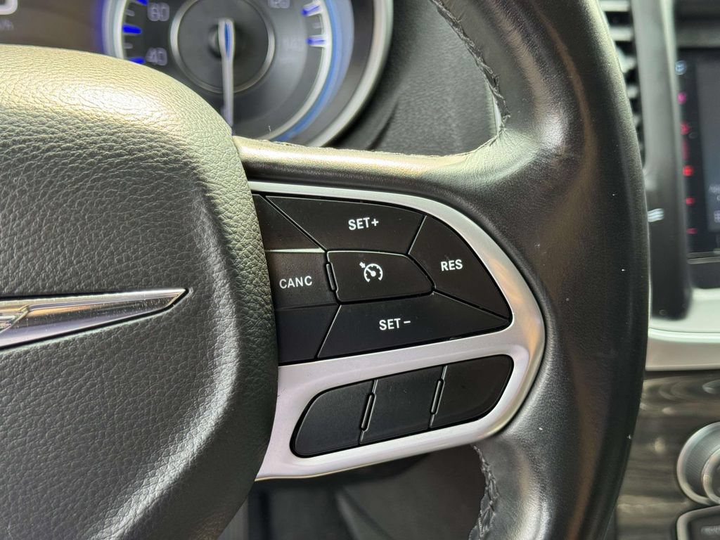 Used 2021 Chrysler 300 Touring w/ Sport Appearance Package RWD image 12