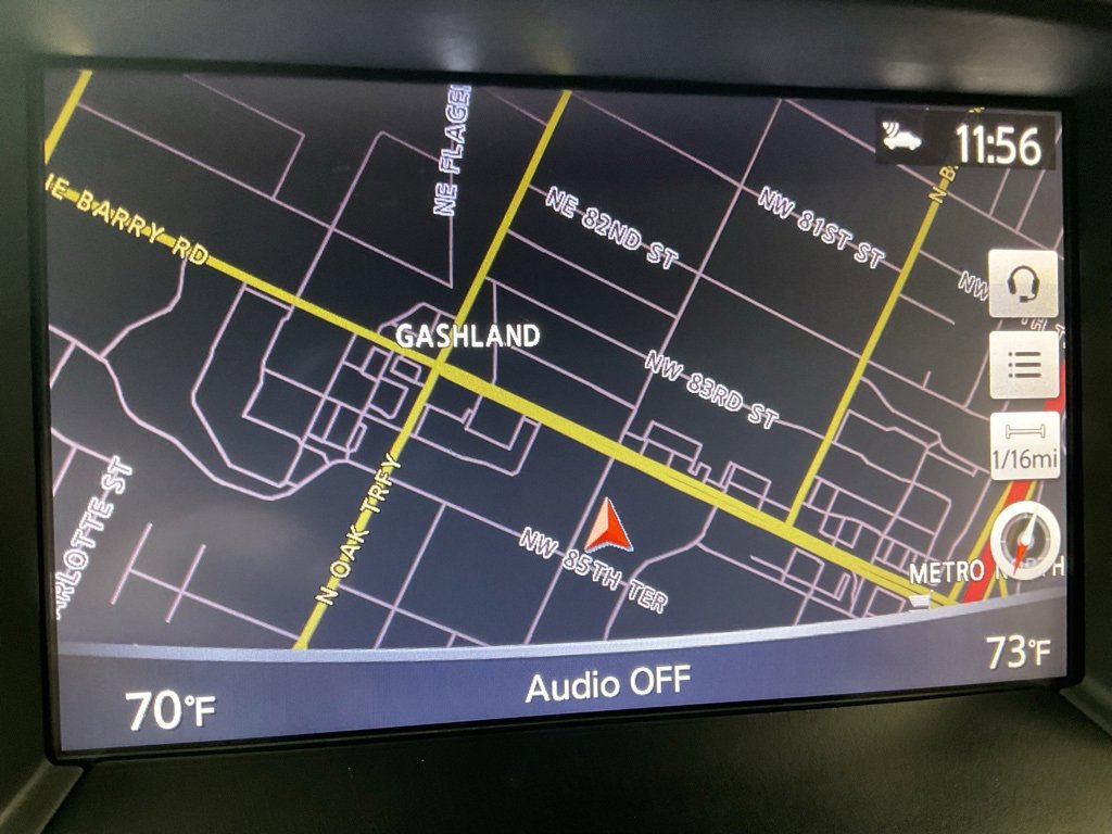 Used 2019 Nissan Pathfinder SL image 16