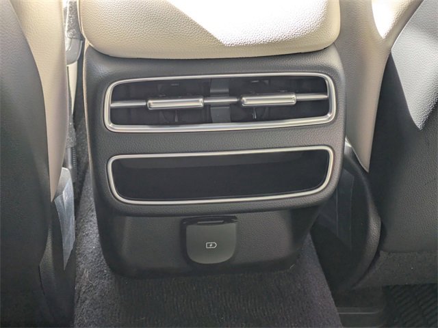 Used 2026 Genesis GV70 2.5T Select image 14