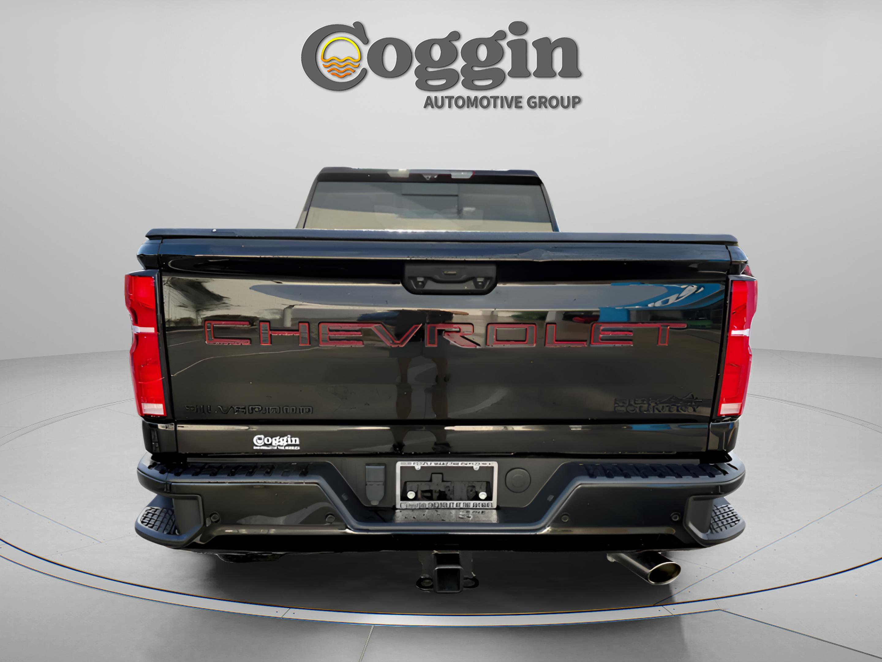 Certified 2024 Chevrolet Silverado 2500 High Country w/ High Country Premium Package image 3