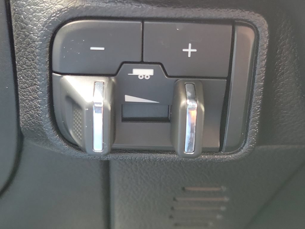 Used 2023 Dodge Durango R/T RWD image 34