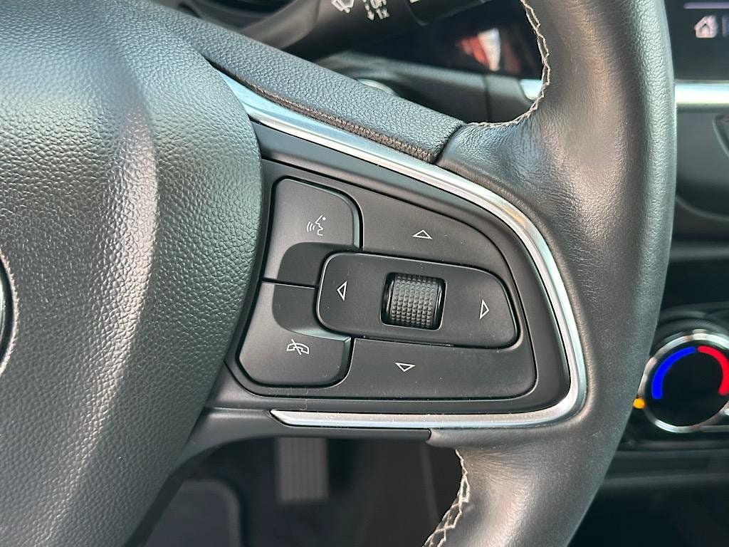 Used 2022 Buick Encore GX Preferred w/ Cold Weather Comfort Package AWD/4WD image 21