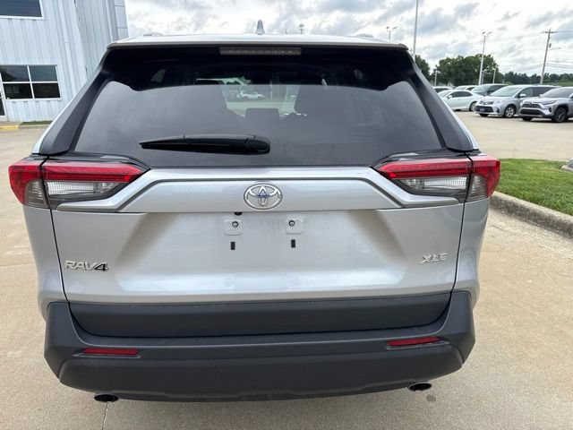 Used 2024 Toyota RAV4 XLE FWD image 6