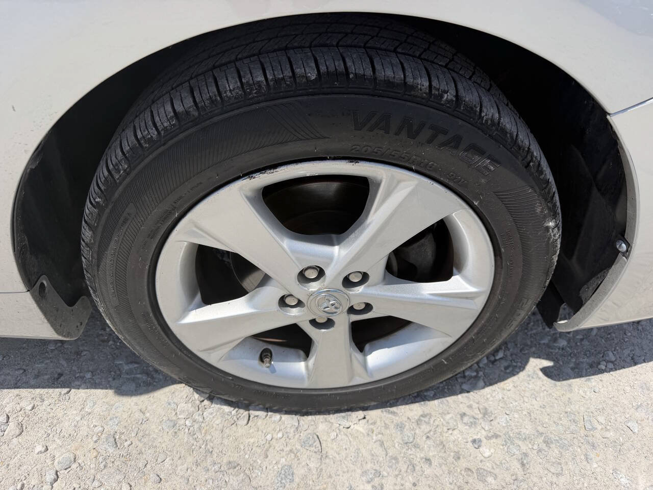 Used 2013 Toyota Corolla LE w/ Premium Pkg FWD image 12