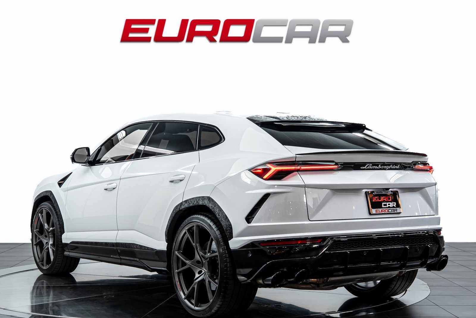 Used 2022 Lamborghini Urus image 3