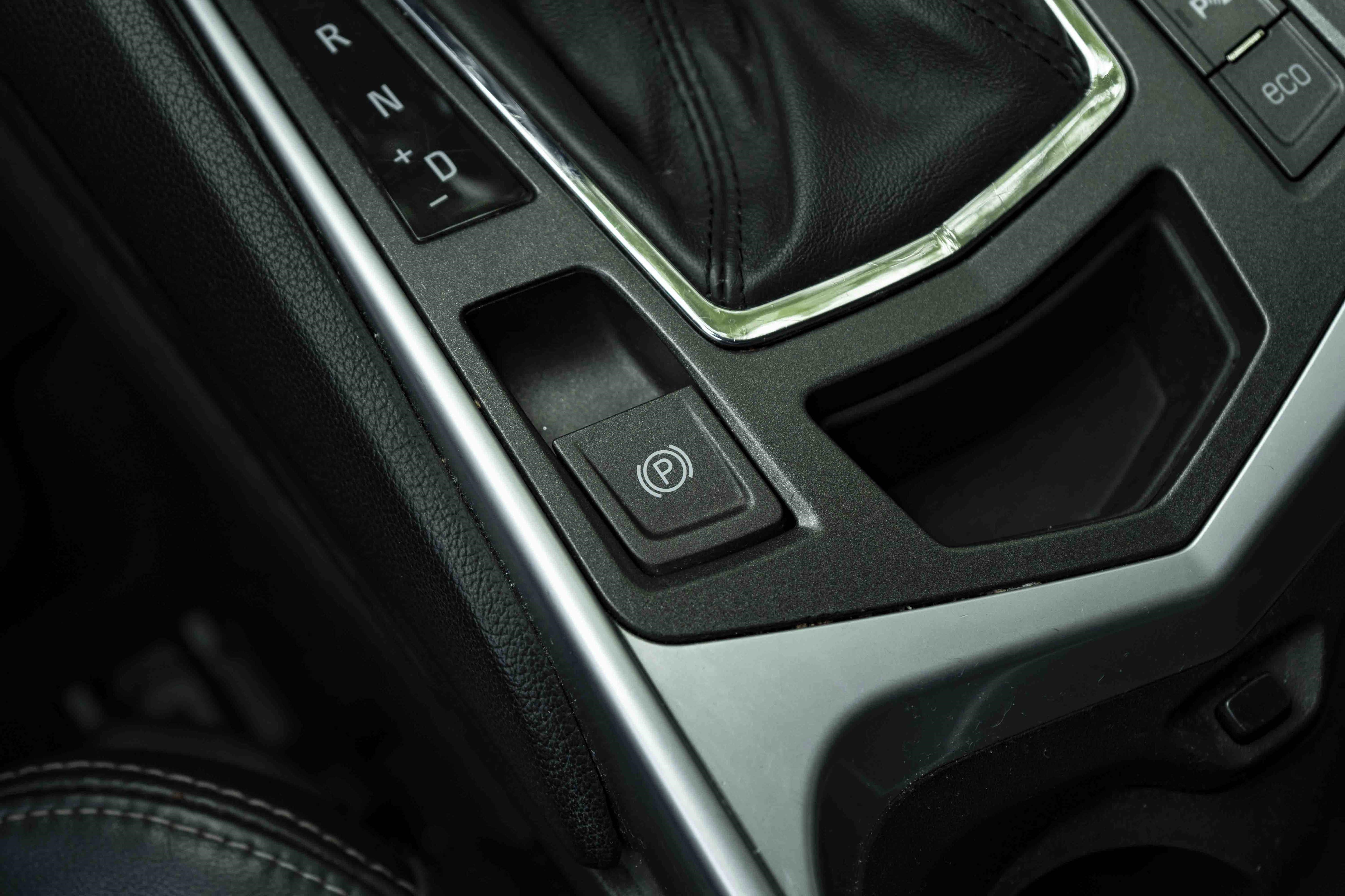 Used 2012 Cadillac SRX Luxury FWD image 29