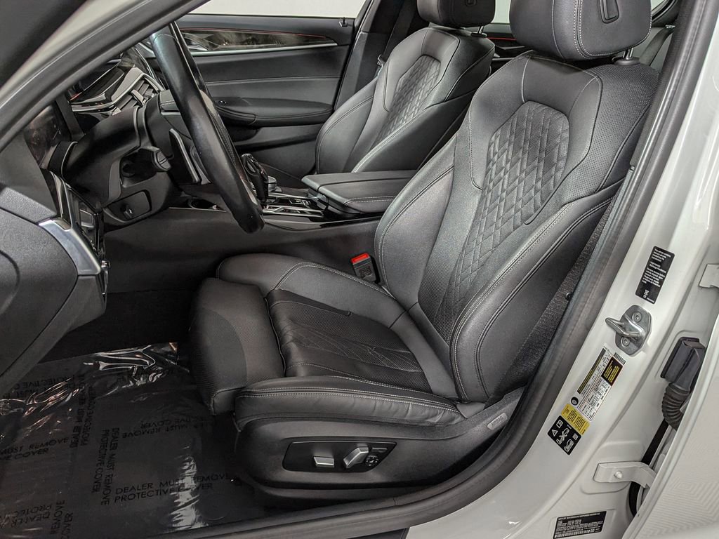 Used 2021 BMW 530i xDrive w/ Convenience Package image 16