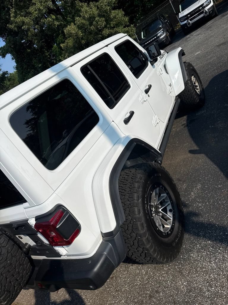 Used 2024 Jeep Wrangler Unlimited Rubicon 392 AWD/4WD image 15