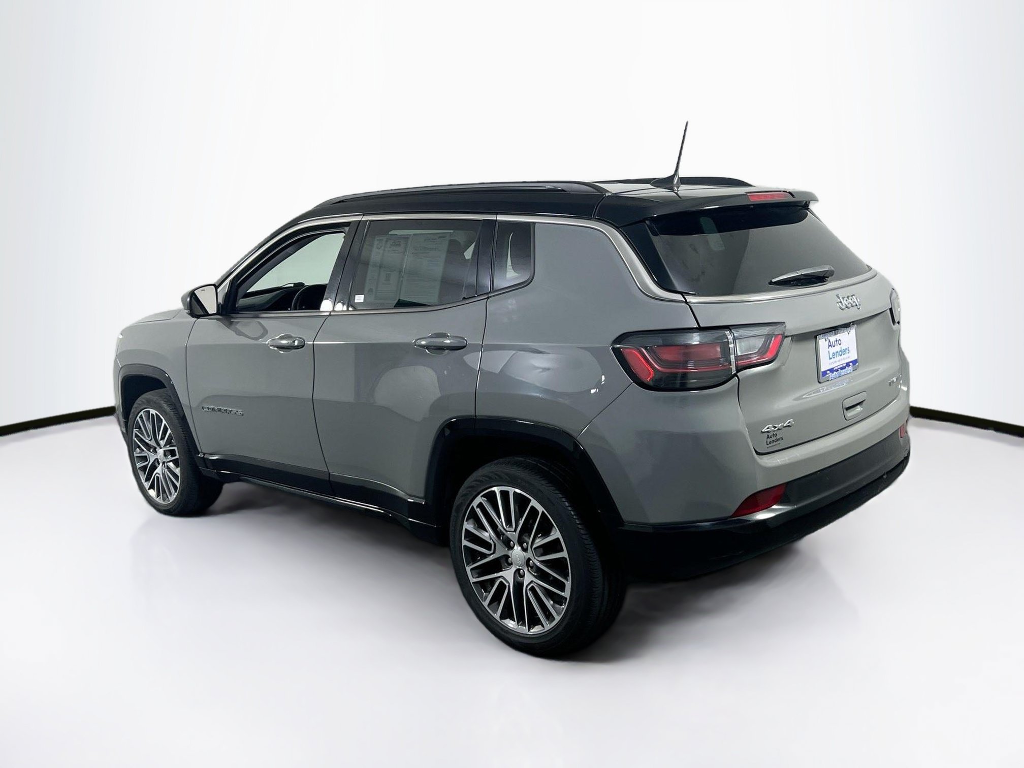 Used 2022 Jeep Compass Limited w/ Elite Group AWD/4WD image 7