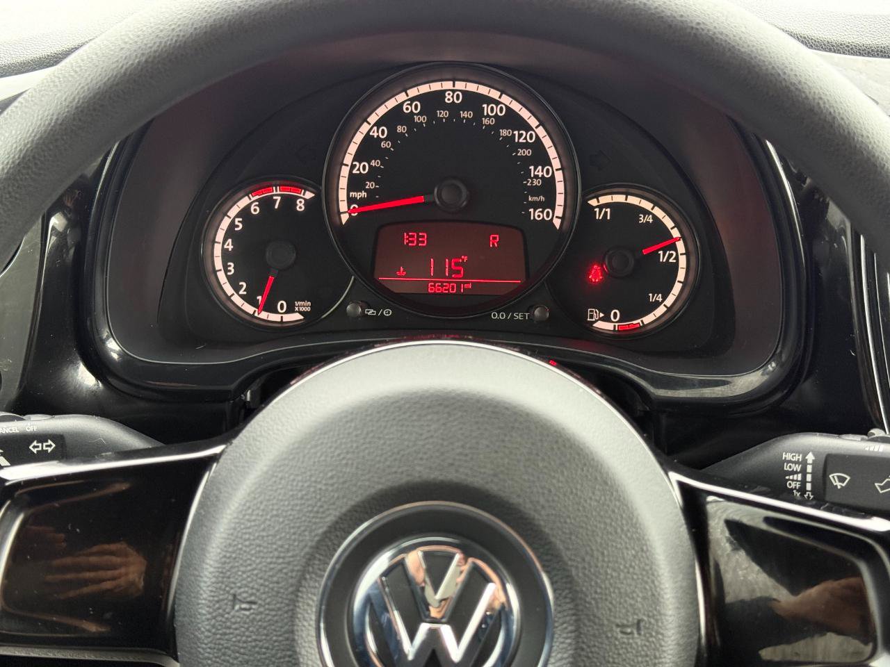 Used 2015 Volkswagen Beetle 1.8T FWD image 10