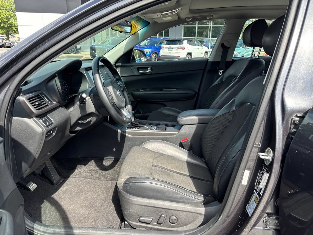 Used 2018 Kia Optima S w/ Panoramic Sunroof Package FWD image 14