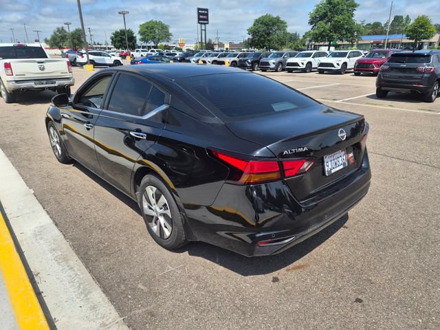 Used 2023 Nissan Altima 2.5 S FWD image 9
