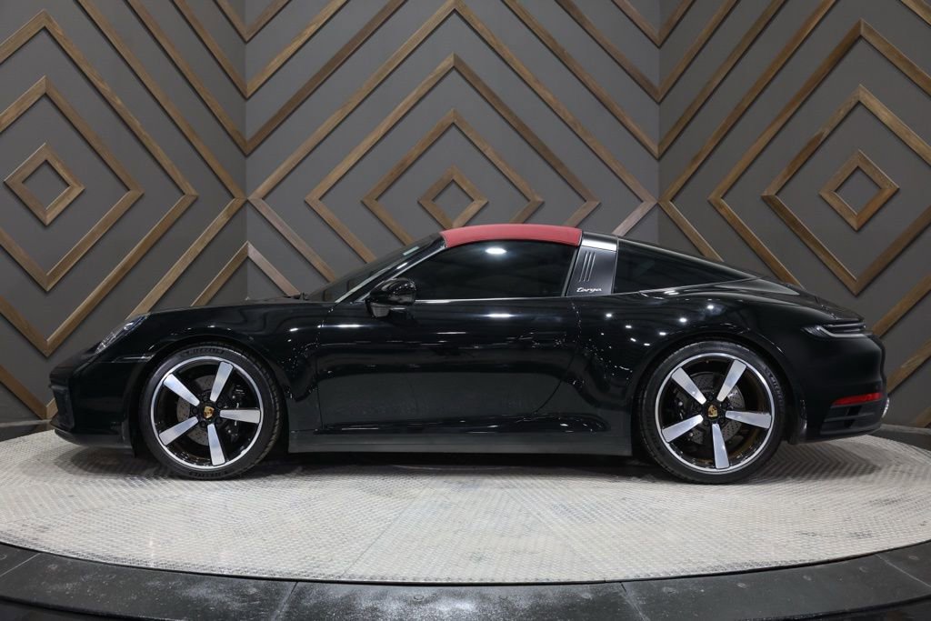 Used 2021 Porsche 911 Targa 4S image 9