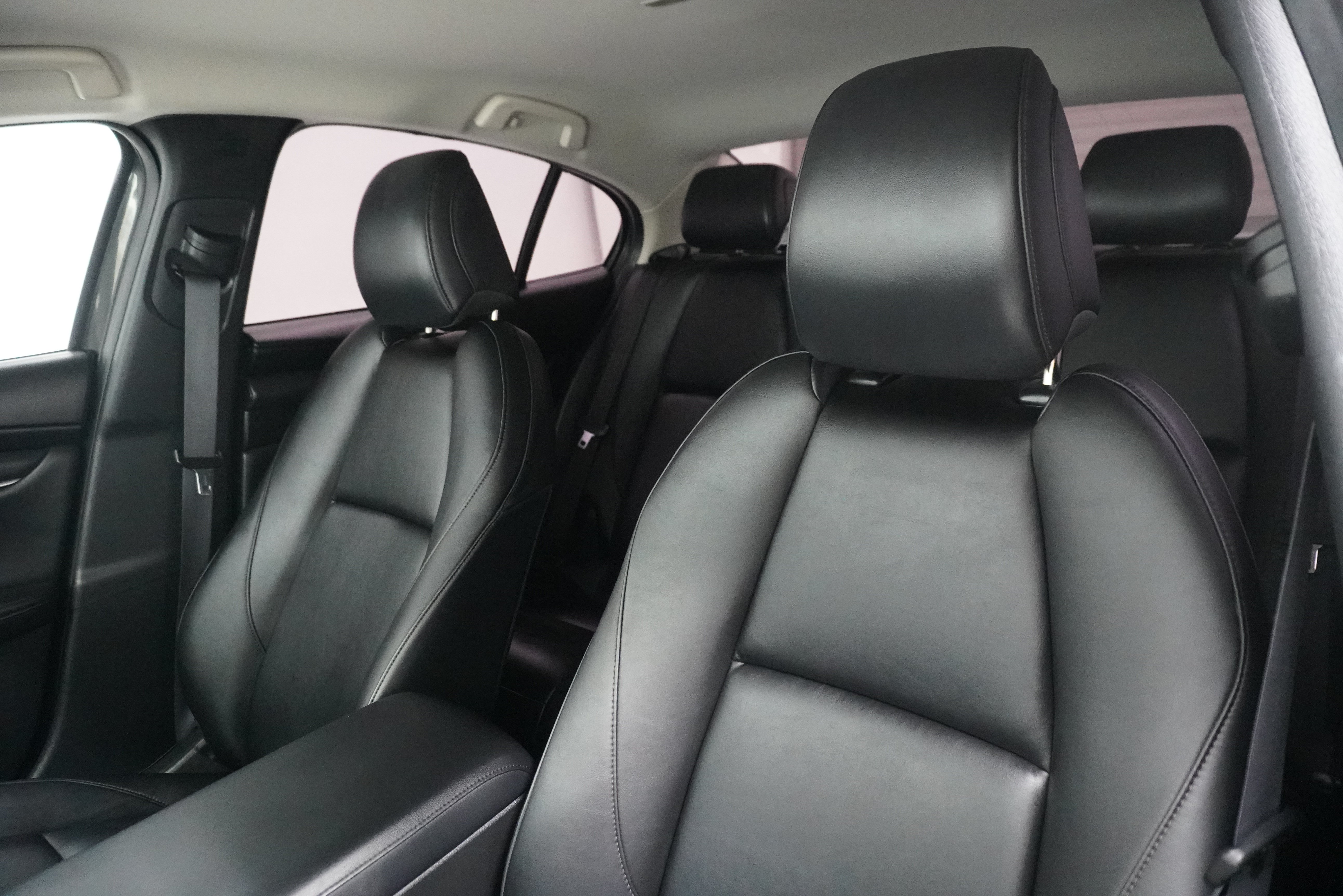 Used 2022 MAZDA MAZDA3 s FWD image 11