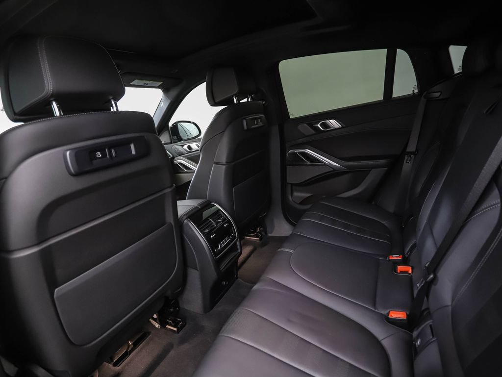 Used 2022 BMW X6 M50i w/ Premium Package AWD/4WD image 21