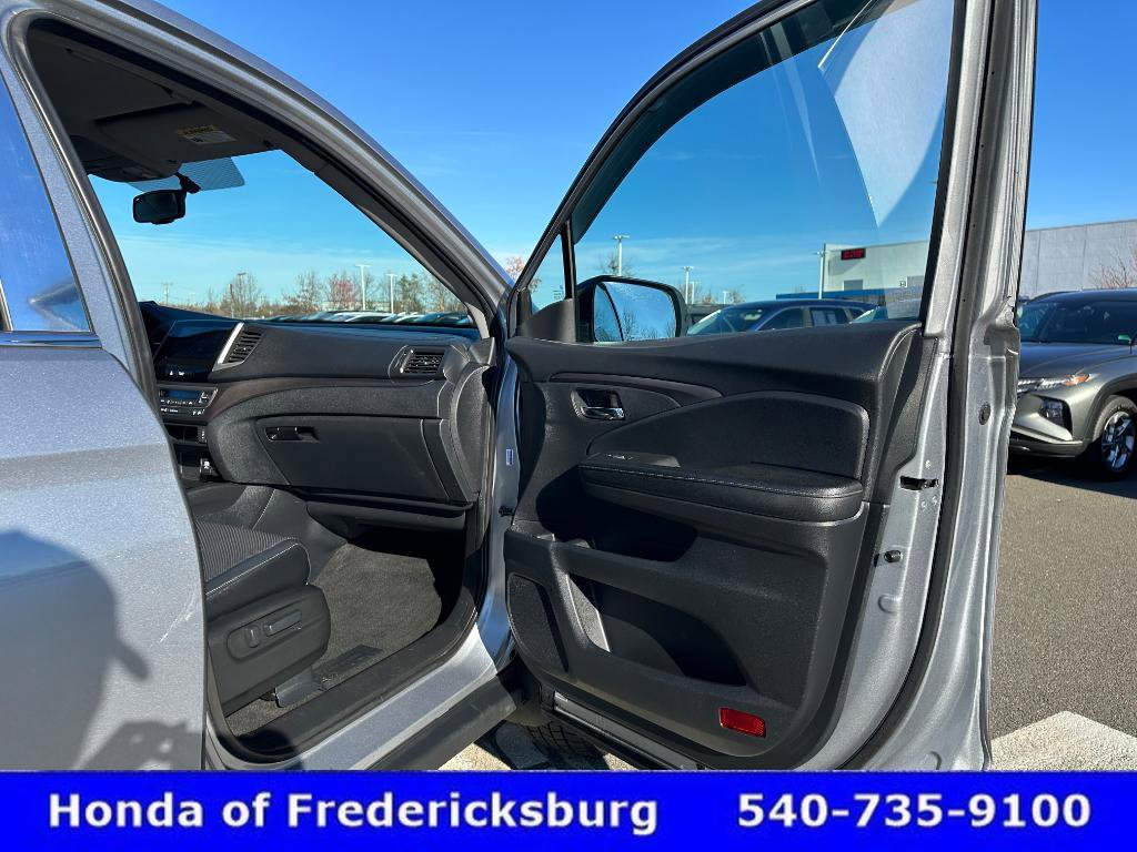 Certified 2018 Honda Ridgeline RTL-T image 28