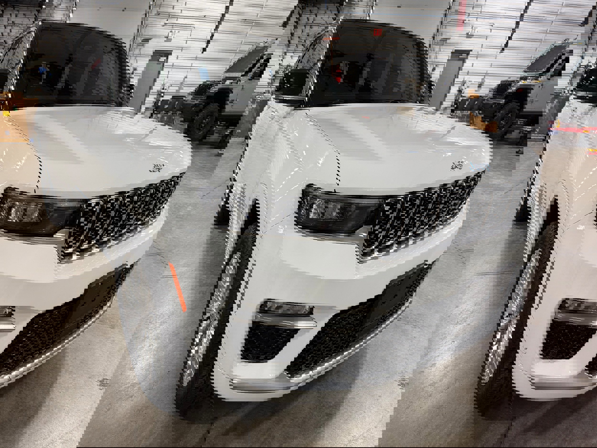 Used 2023 Jeep Grand Cherokee Summit w/ Luxury Tech Group V