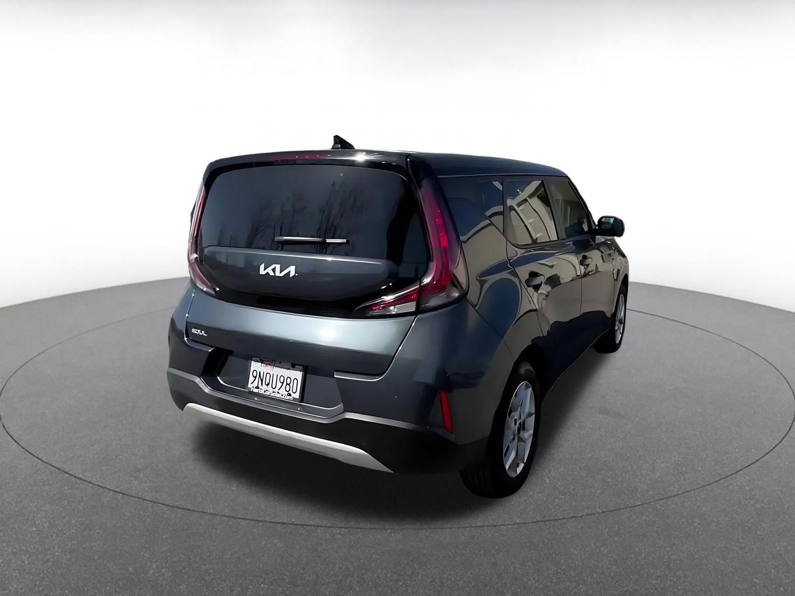 Used 2025 Kia Soul LX w/ LX Technology Package image 14