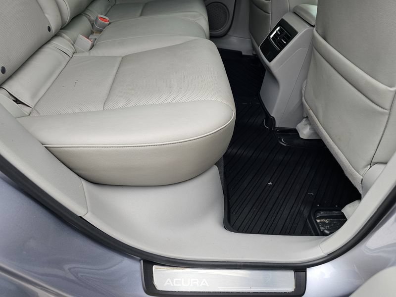 Used 2016 Acura RDX w/ Technology Package FWD image 24