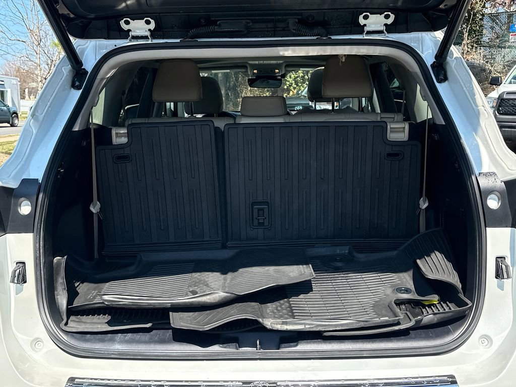 Certified 2020 Toyota Highlander XLE image 6
