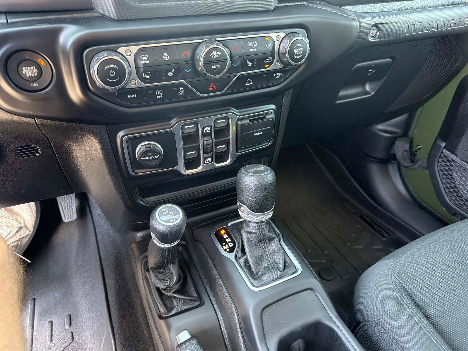 Used 2022 Jeep Wrangler Unlimited Sport AWD/4WD image 24