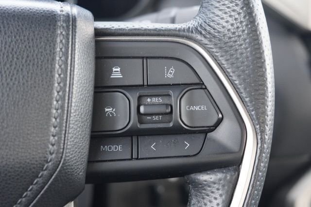 Used 2025 Toyota Tundra Limited image 26