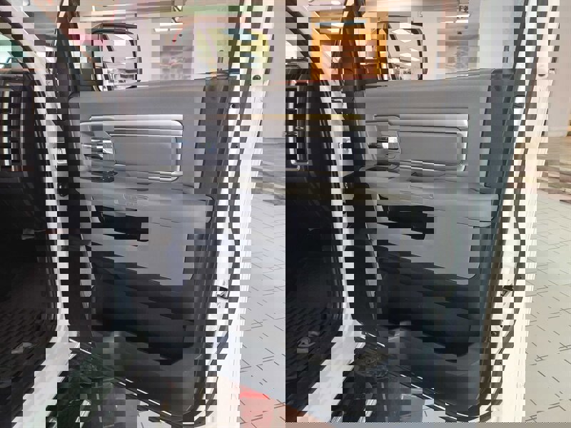 Used 2016 RAM 1500 Outdoorsman image 14