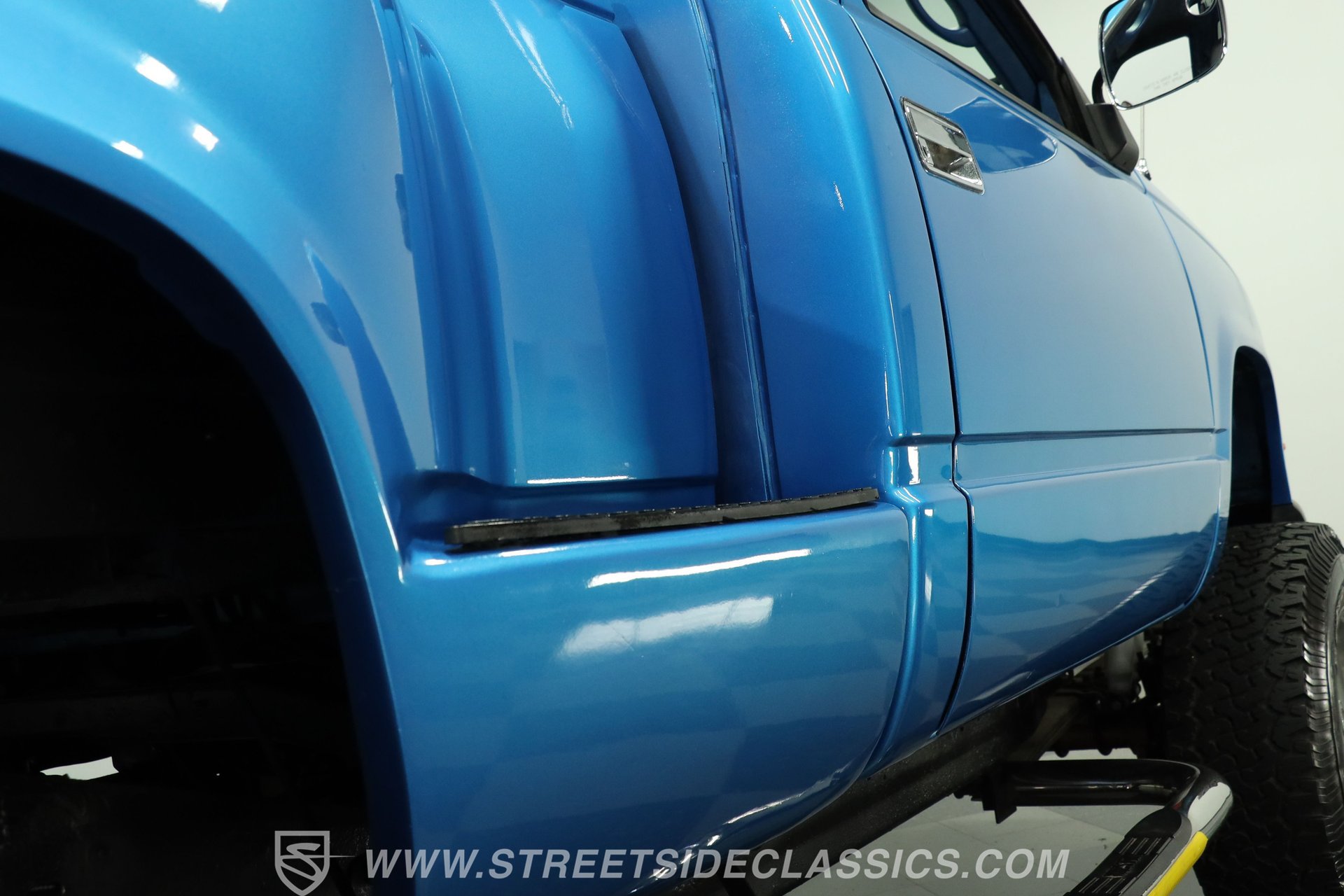 Used 1988 Chevrolet Silverado 1500 4x4 Regular Cab image 26