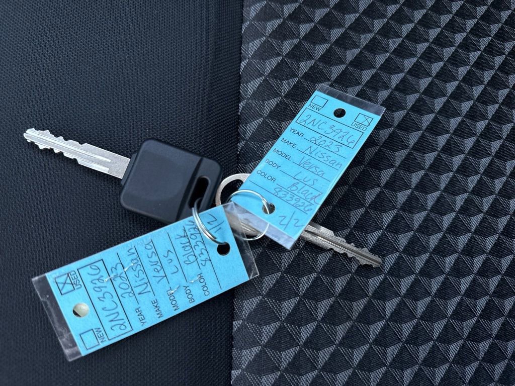 Used 2023 Nissan Versa S w/ Trunk Package image 28