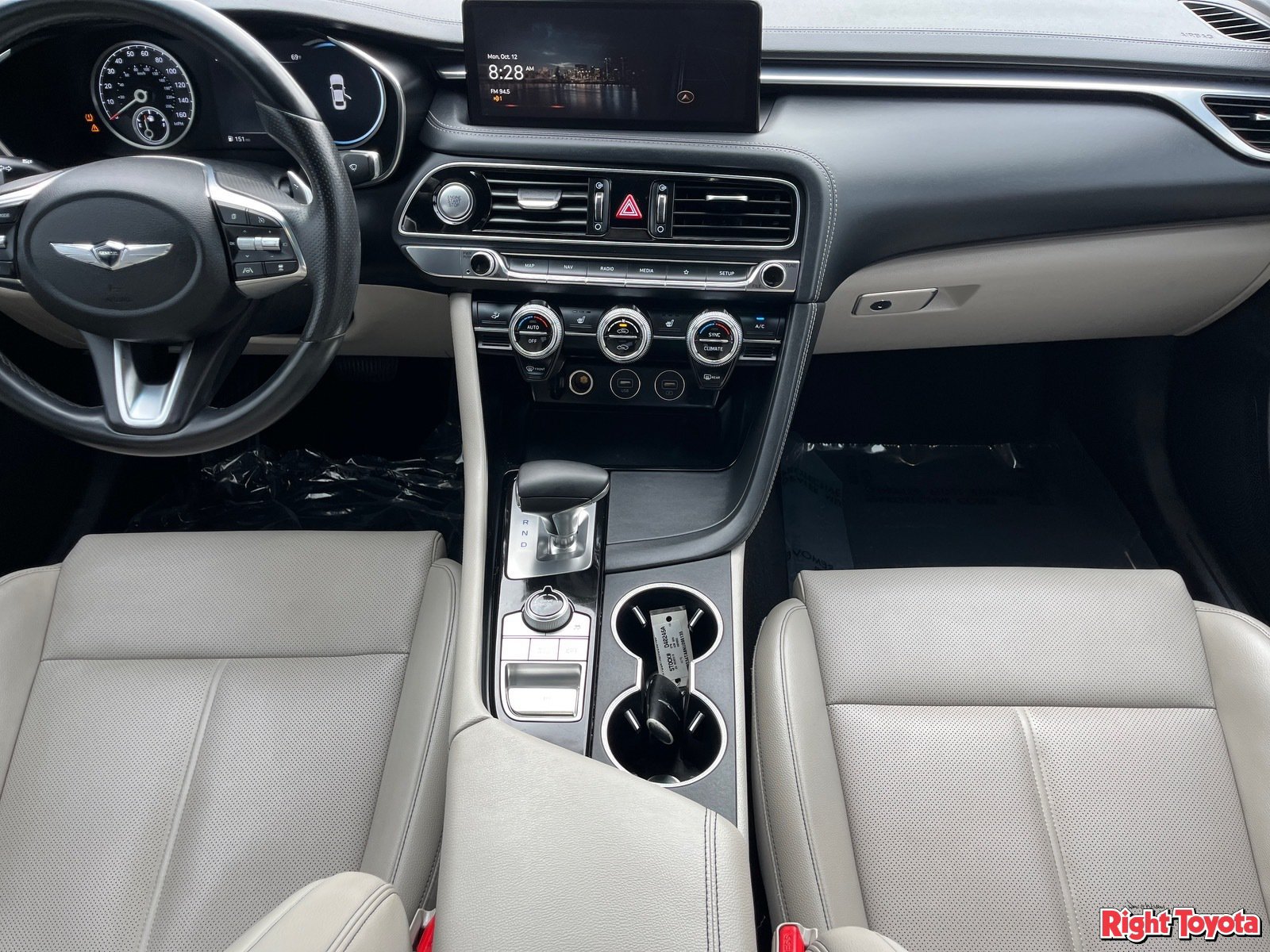 Used 2022 Genesis G70 2.0T RWD image 17