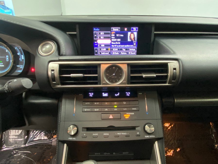 Used 2016 Lexus IS 350 AWD image 28