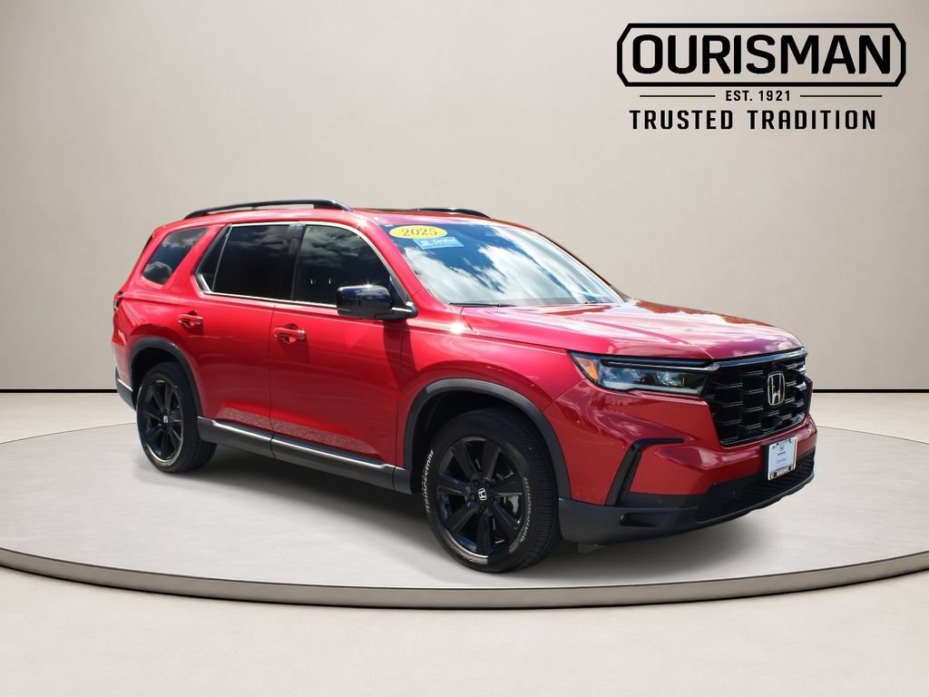 Certified 2025 Honda Pilot Black Edition image 2