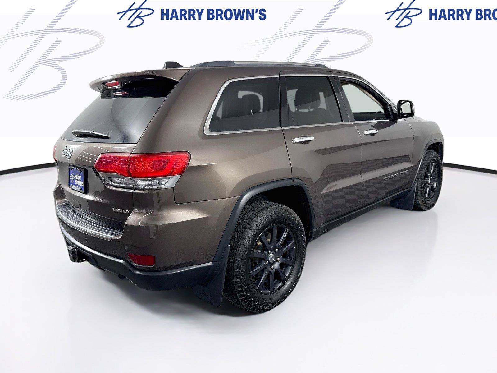 Used 2018 Jeep Grand Cherokee Limited w/ Trailer Tow Group IV AWD/4WD image 32