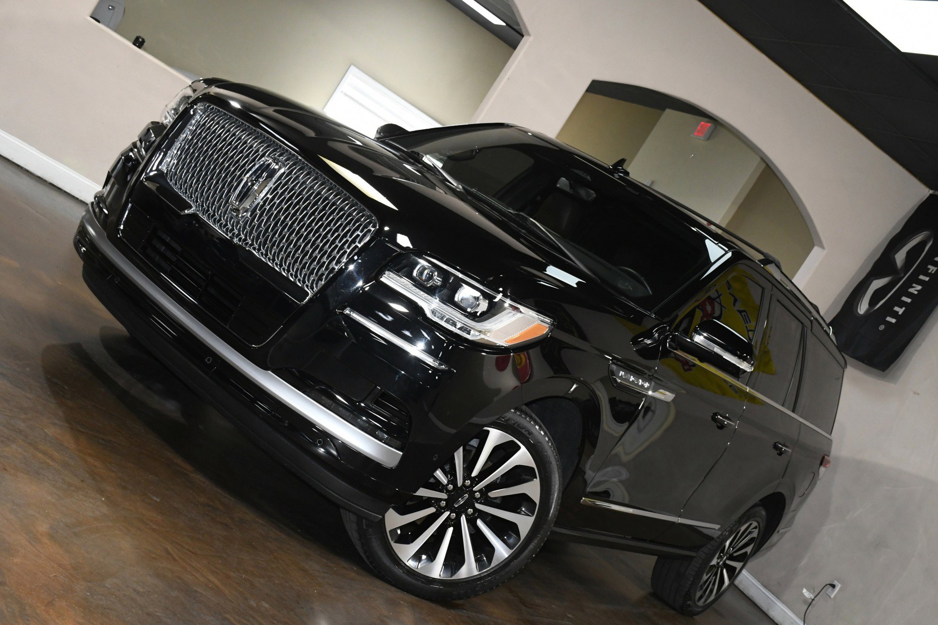 Used 2023 Lincoln Navigator Reserve image 78